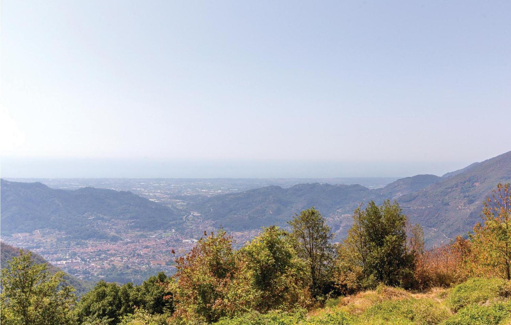 Beautiful Home In Pieve A Elici -Lu- With Kitchen Massarosa Εξωτερικό φωτογραφία